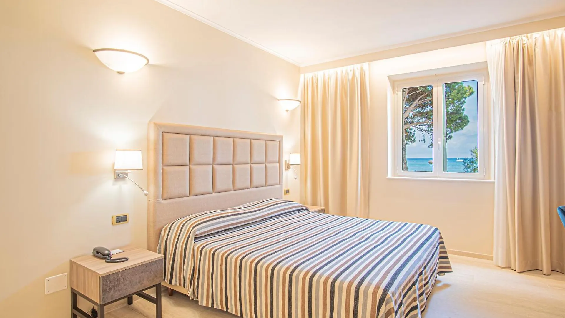 Grande Albergo Sestri Levante 4*,