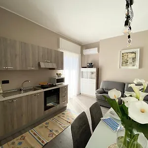 https://appartamento-renzo-dongo-lago-di-como.it-lombardy.com