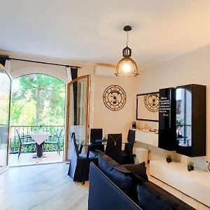 https://sole-garda-relax-peschiera-del-garda.hotelinveneto.com