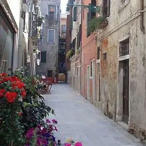 https://ca-san-silvestro.hotelinveneto.com